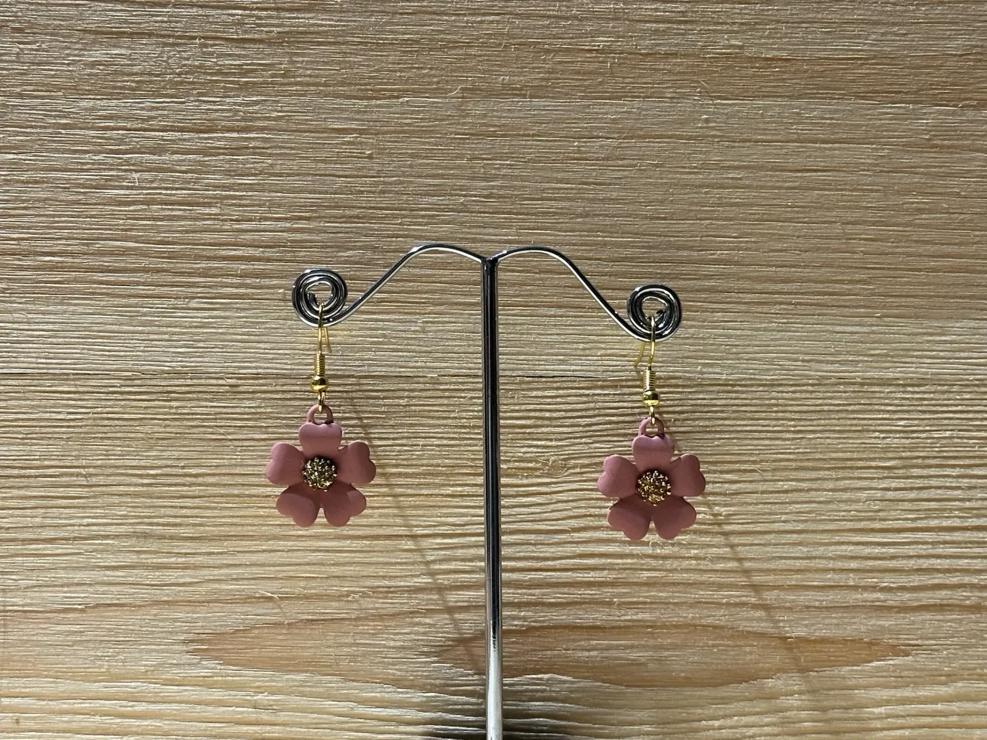 Boucle d'oreilles fleur couleur au choix en acier inoxydable