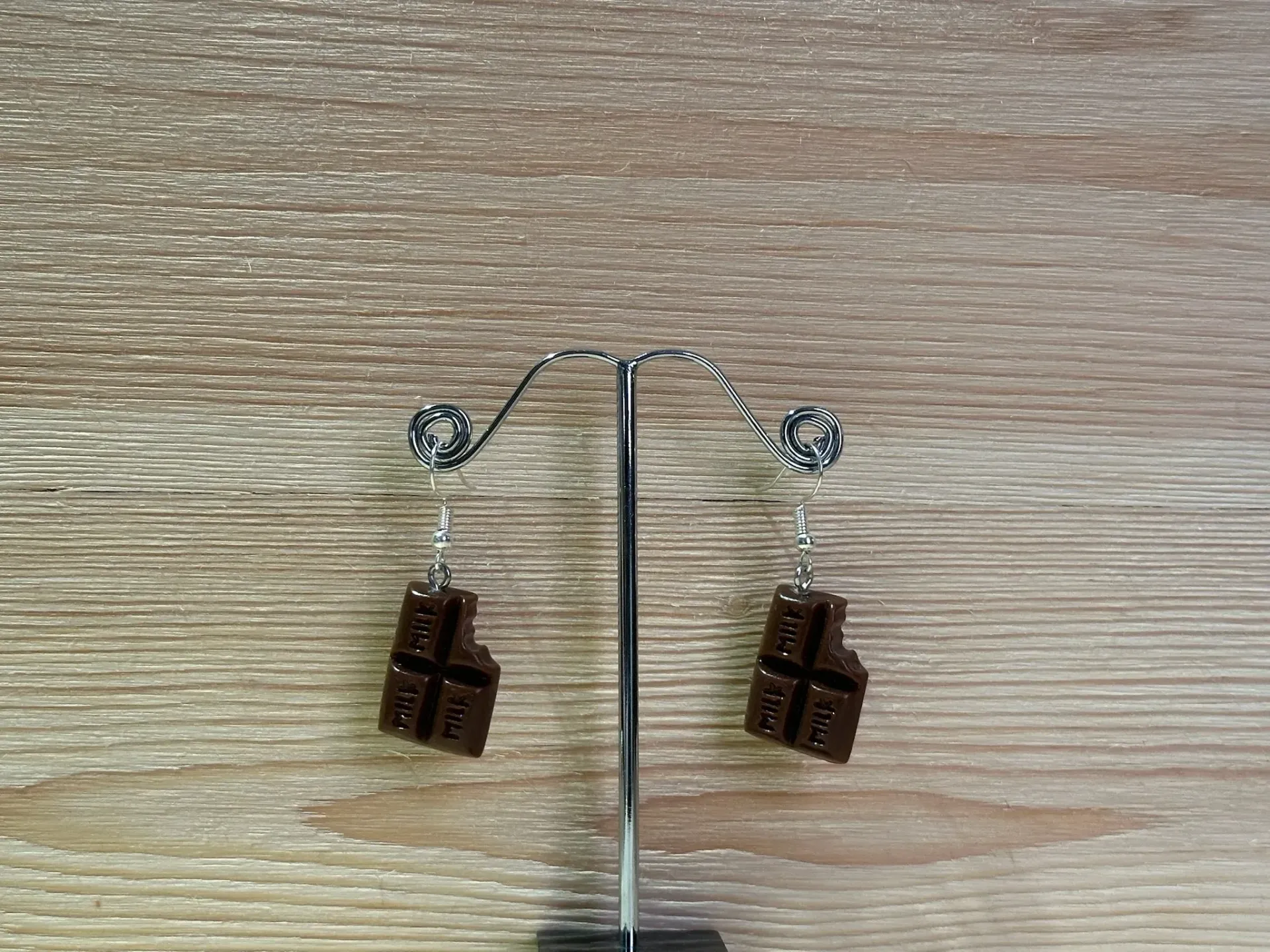 Boucle d'oreilles argentées tablette de chocolat en acier inoxydable