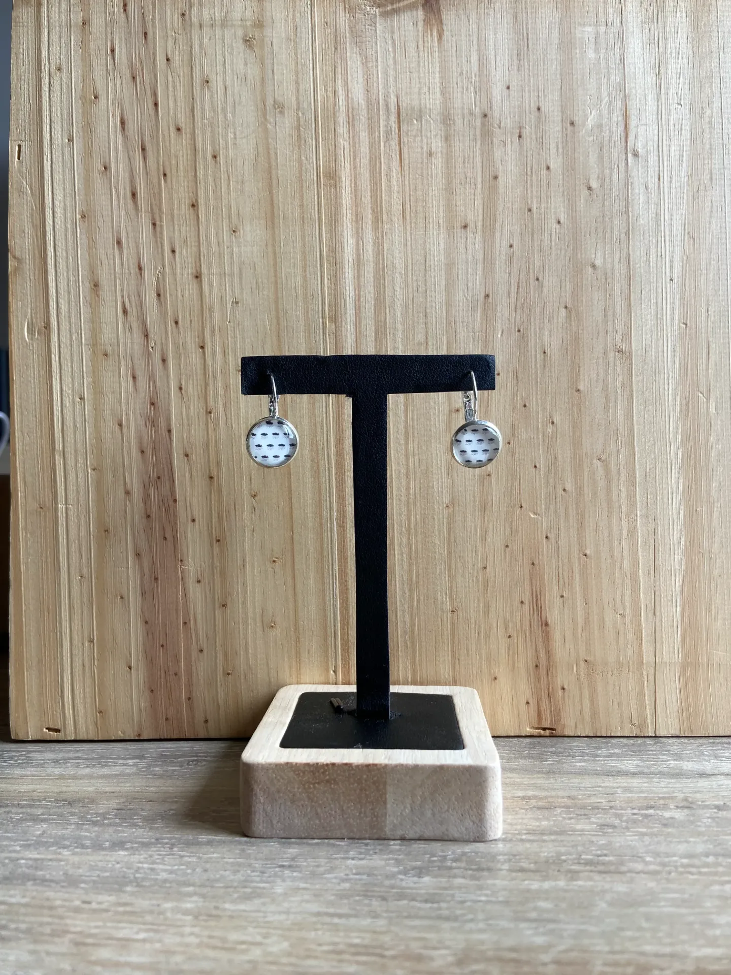 Boucle d'oreilles argentée motif nuage en acier inoxydable
