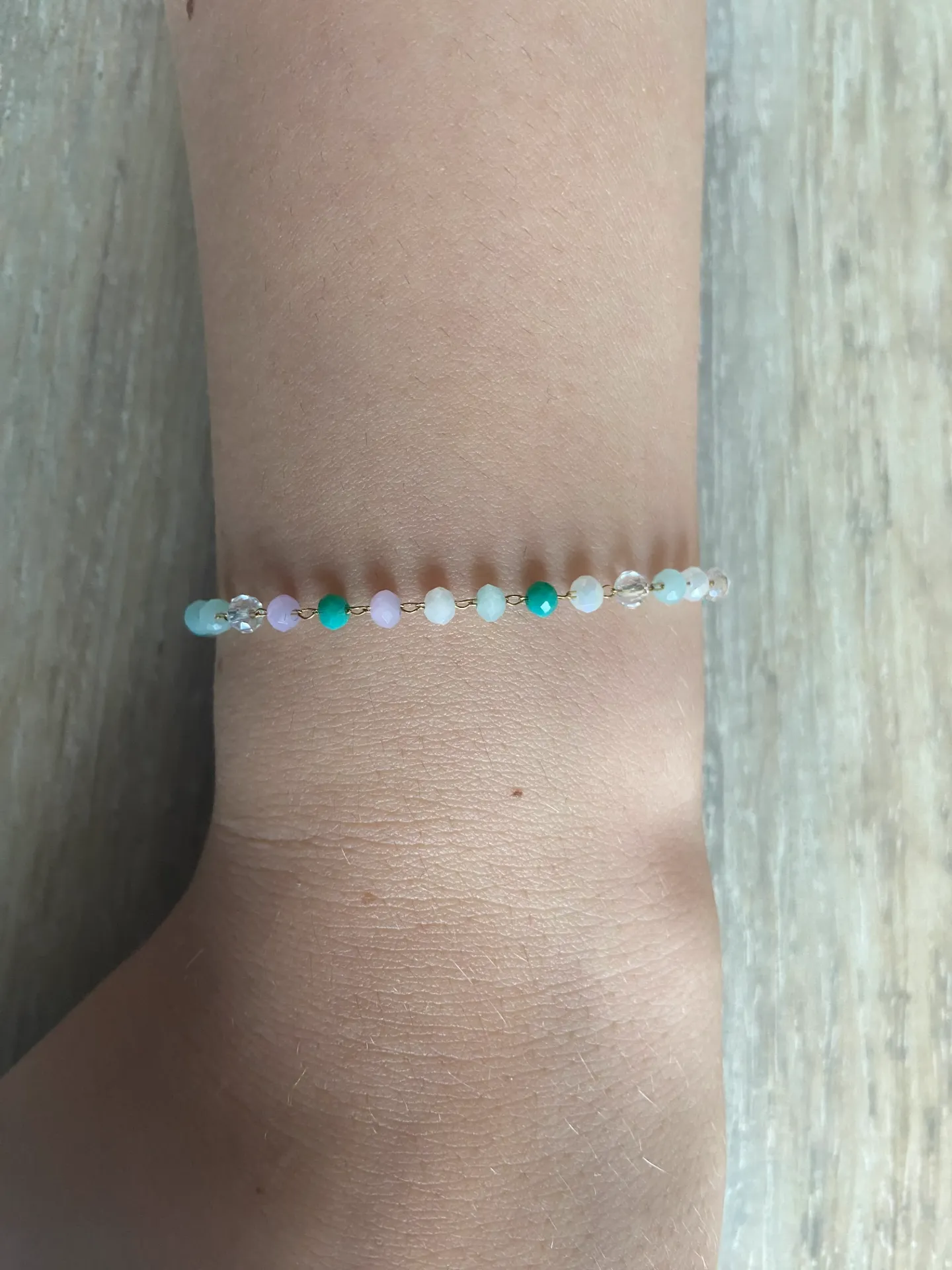 Bracelet perle tons rose pastel et vert en acier inoxydable