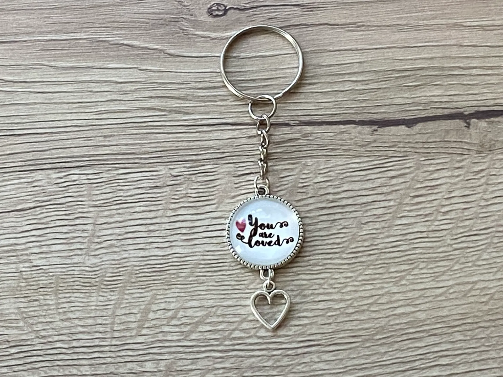 Porte-clé "you are loved"