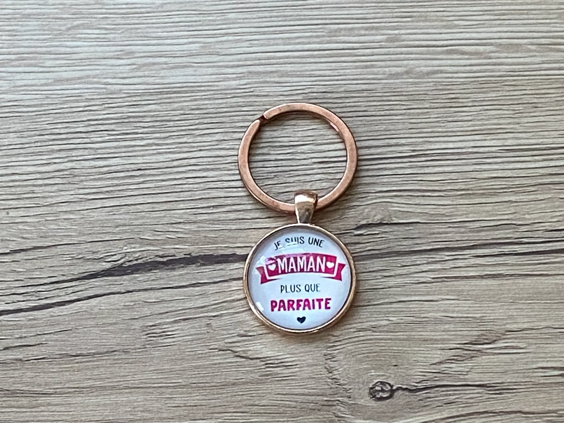 Porte-clé or rose "je suis une maman plus que parfaite"