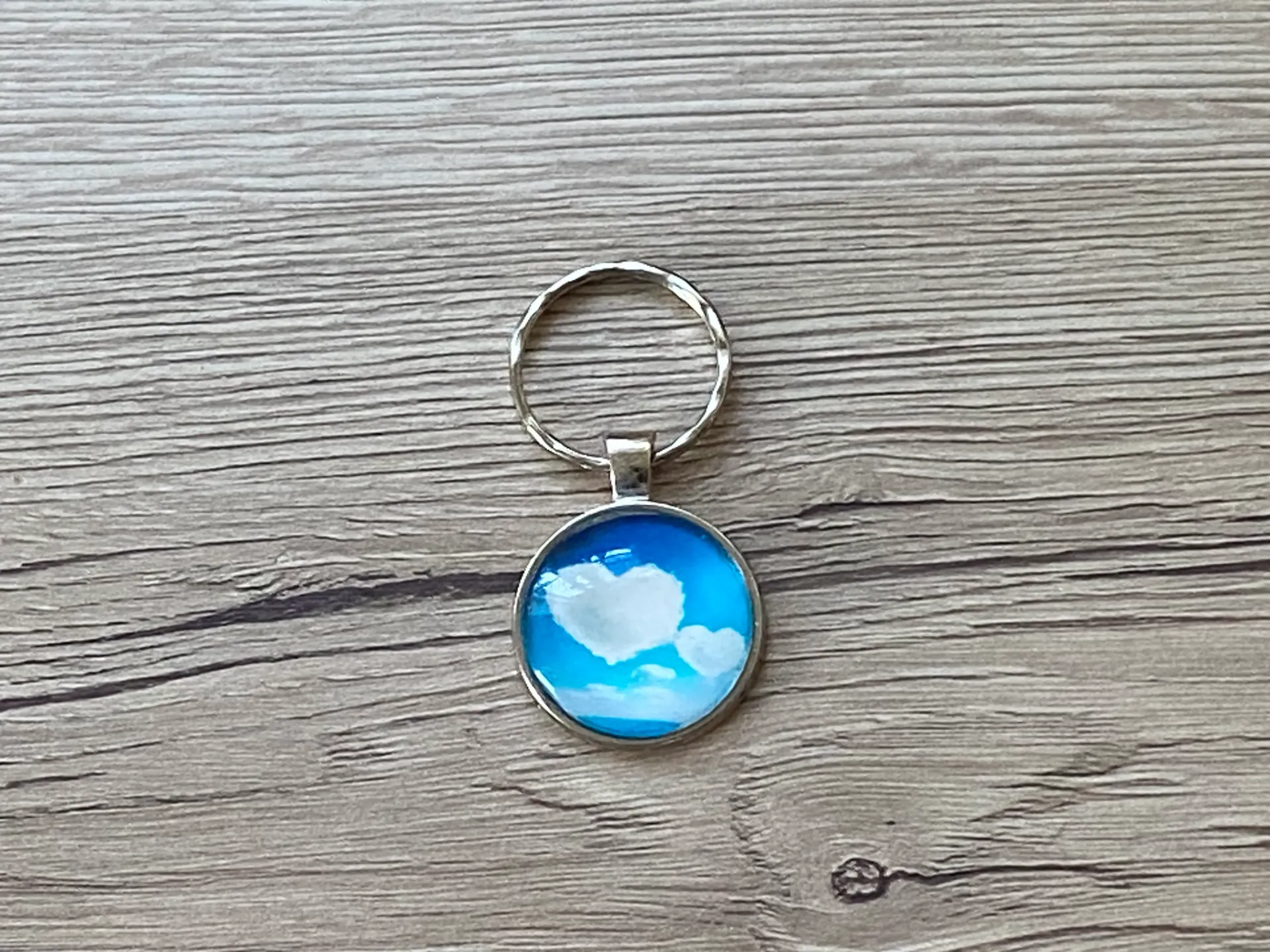 Porte-clé nuage en forme de cœur