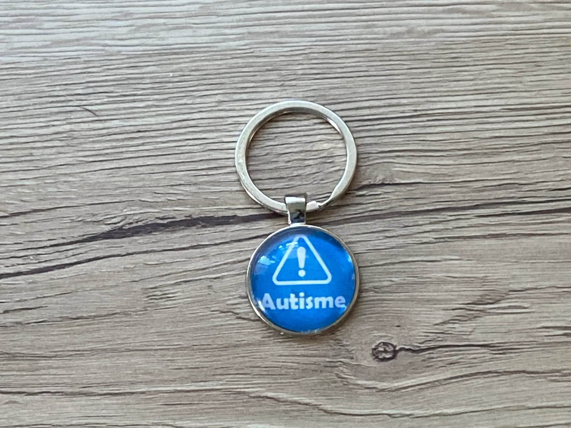 Porte-clé "attention autisme"