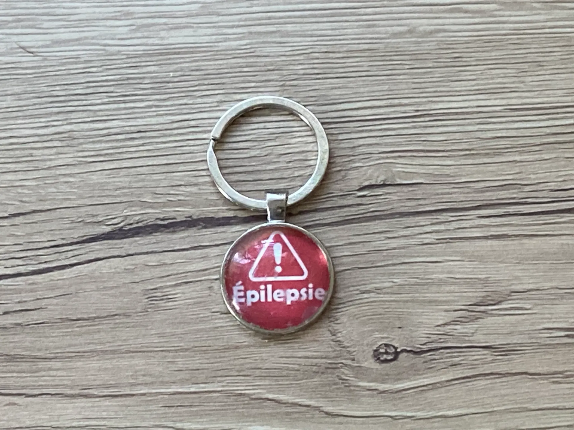 Porte-clé "attention épilepsie"