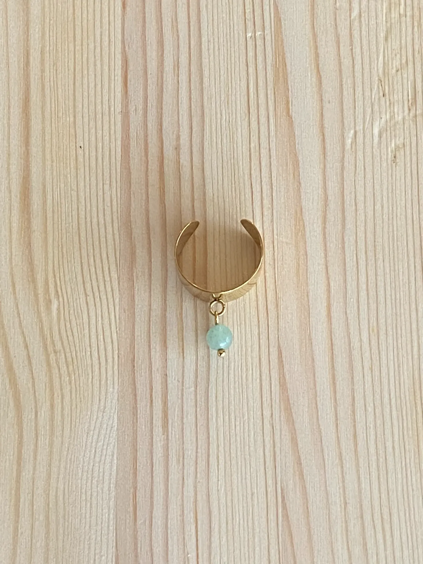 Bague réglable avec perle au choix en acier inoxydable (Dorée avec perle verte)