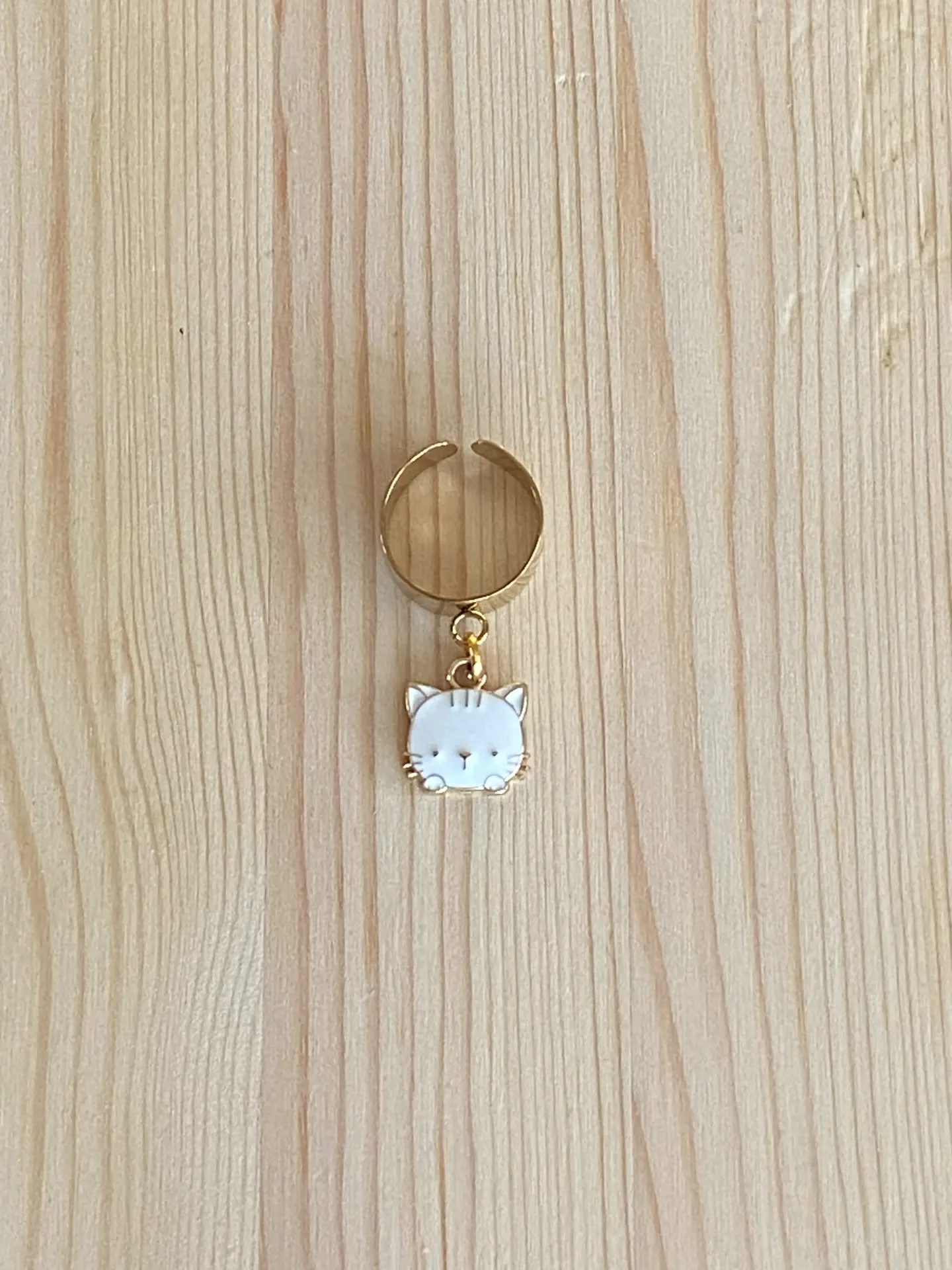 Bague dorée réglable chat blanc en acier inoxydable