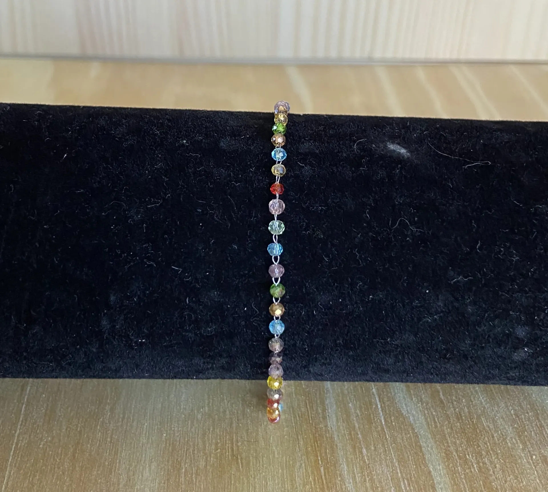 Bracelet argenté avec perles multicolores en acier inoxydable